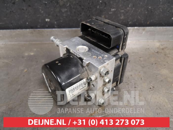 Gebruikte ABS Pomp Subaru Legacy Wagon (BR) 2.0 D 16V Prijs € 100,00 Margeregeling aangeboden door V.Deijne Jap.Auto-onderdelen BV