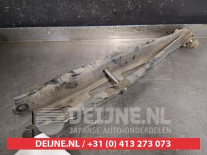 Gebruikte Triangel rechts-achter Subaru Legacy Wagon (BR) 2.0 D 16V Prijs € 40,00 Margeregeling aangeboden door V.Deijne Jap.Auto-onderdelen BV