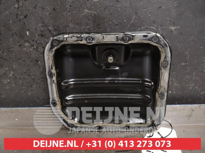 Gebruikte Carterpan Toyota Auris (E18) 1.4 D-4D-F 16V Prijs € 50,00 Margeregeling aangeboden door V.Deijne Jap.Auto-onderdelen BV
