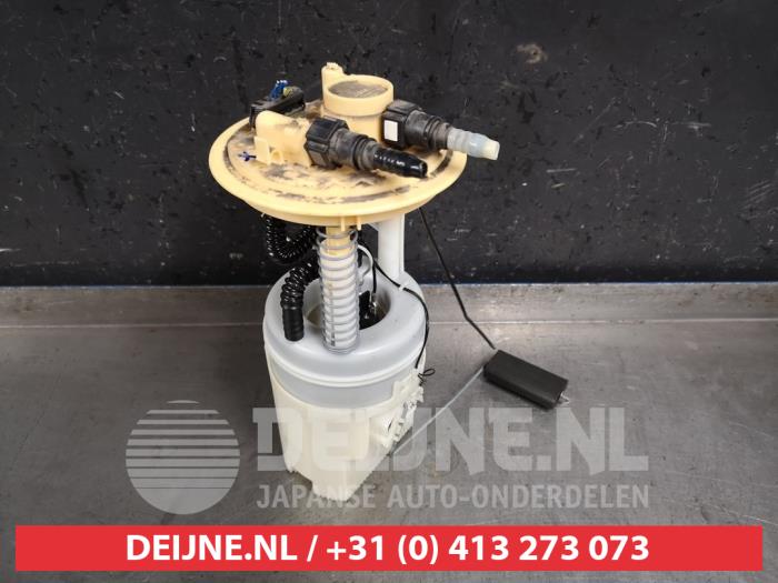 Gebruikte Tank element Pomp Mitsubishi Colt CZC 1.5 16V Prijs € 35,00 Margeregeling aangeboden door V.Deijne Jap.Auto-onderdelen BV