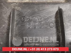 Toyota Landcruiser Bumper onderplaat O434194 foto 3