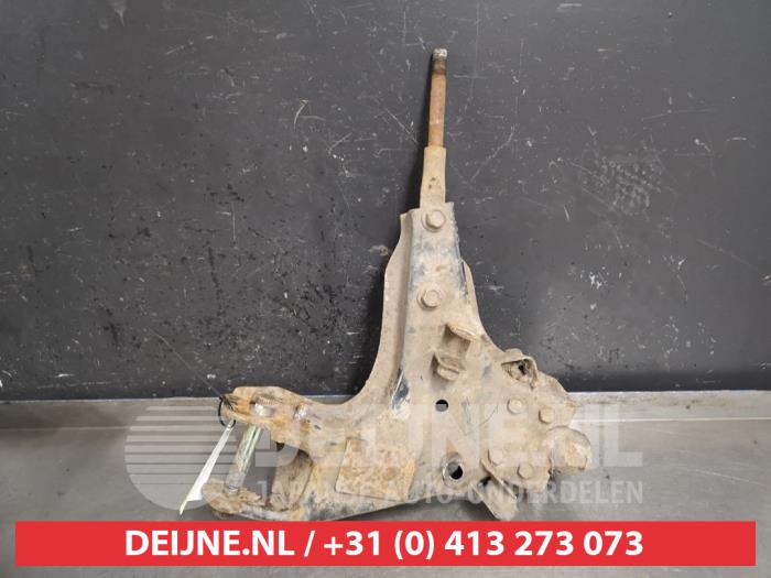 Nissan Terrano Querlenker unten links vorne O434367