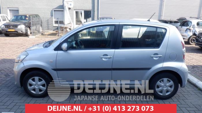 Subaru Justy Türscheibe 4-türig links hinten O434693
