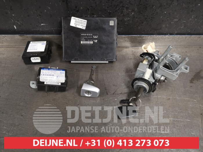 Subaru Justy Kontaktslot+Sleutel O434888