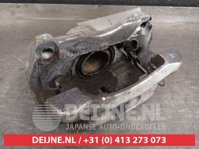 Nissan Qashqai Remklauw (Tang) rechts-voor O435135