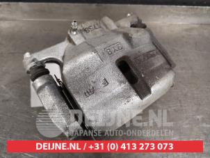 Nissan Qashqai Front brake calliper, right O435135 photo 2