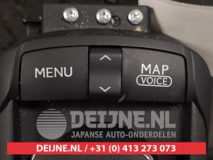 Lexus CT 200h Navigation Bedienfeld O435387 foto 2