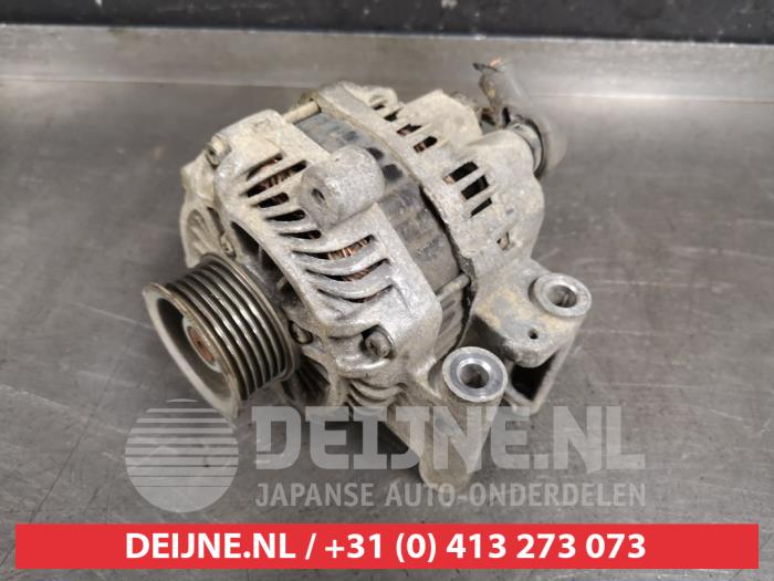 Gebruikte Dynamo Suzuki Grand Vitara II (JT) 2.4 16V Prijs € 40,00 Margeregeling aangeboden door V.Deijne Jap.Auto-onderdelen BV