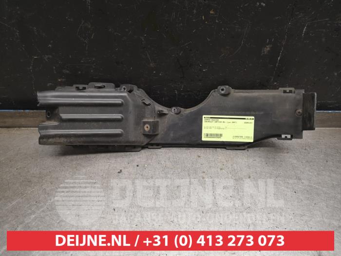 Chevrolet Captiva Bumper Rooster O435655