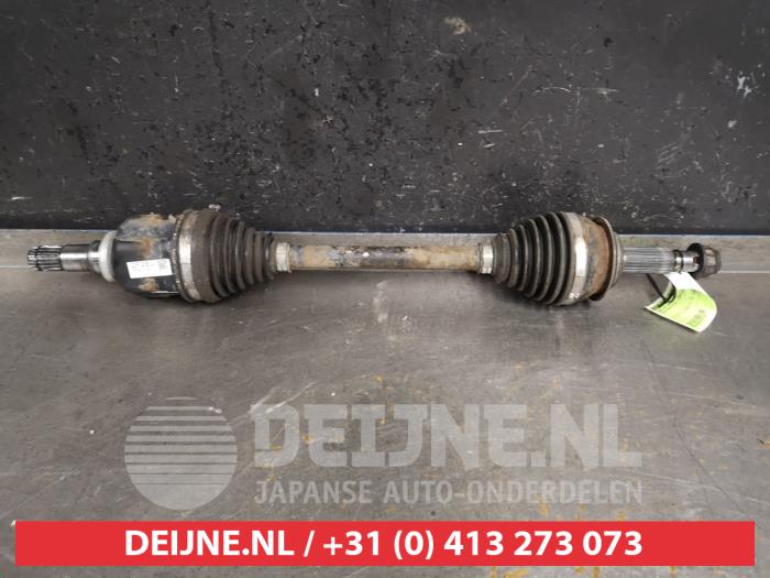 Toyota Verso-S Front drive shaft, left O435757