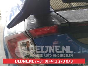 Honda Civic Tailgate reflector, left O435833 photo 3