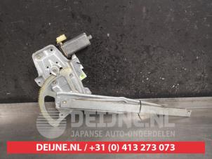 Gebruikte Raammechaniek 4Deurs links-voor Toyota Yaris (P1) 1.3 16V VVT-i Prijs € 35,00 Margeregeling aangeboden door V.Deijne Jap.Auto-onderdelen BV