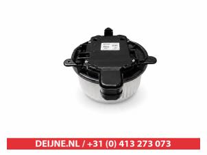 Lexus CT 200h Kachel Ventilatiemotor O9990006727 foto 2