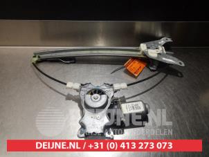 Nissan Primera Ruitmechaniek 4Deurs rechts-achter O291209 foto 2