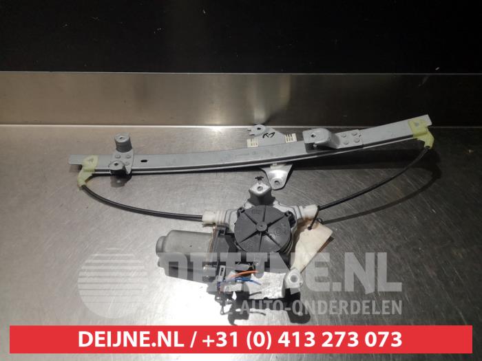Nissan Primera Fenstermechanik 4-türig rechts hinten O291216