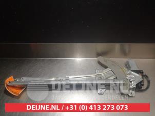 Toyota Picnic Window mechanism 4-door, front right O277146 photo 2