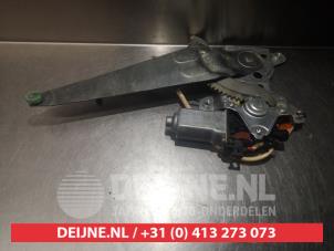 Toyota Landcruiser Ruitmechaniek 4Deurs rechts-achter O291808 foto 2