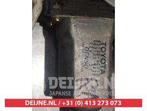 Toyota Landcruiser Ruitmechaniek 4Deurs rechts-achter O291810 foto 3