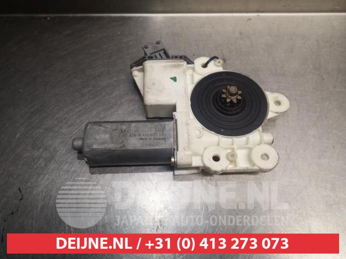 Toyota Avensis Raammotor Portier O292161