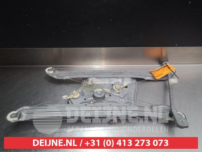Mitsubishi Grandis Ruitmechaniek 4Deurs rechts-voor O386269