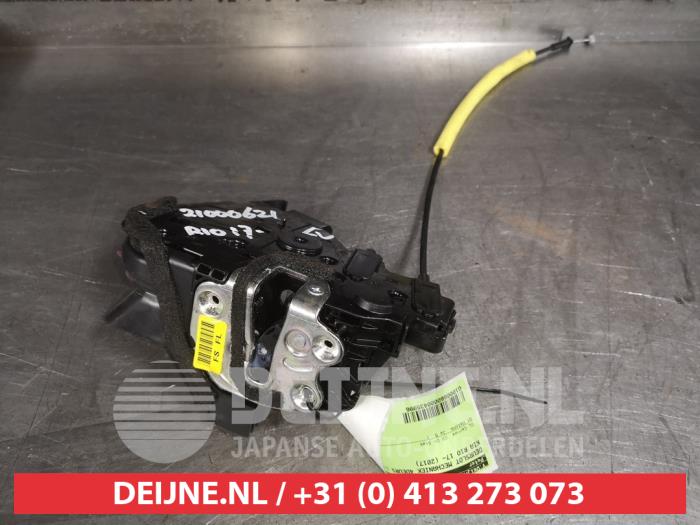 Kia Rio Deurslot Mechaniek 4Deurs links-voor O435996