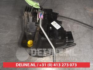 Kia Rio Door lock mechanism 4-door, front left O435996 photo 2