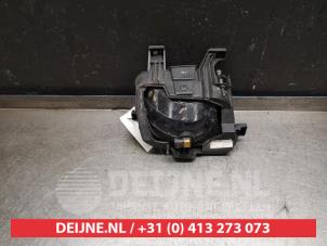 Kia Carens Nebelscheinwerfer rechts vorne O436120 foto 3