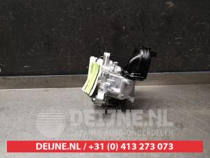 Mazda 3 Oliepomp O436200 foto 2