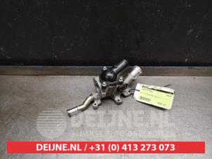 Gebruikte Thermostaathuis Mazda 3 (BM/BN) 2.0 SkyActiv-G 120 16V Prijs op aanvraag aangeboden door V.Deijne Jap.Auto-onderdelen BV
