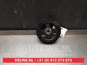 Gebruikte Krukas Poelie Mitsubishi Space Star (A0) 1.0 12V Prijs € 35,00 Margeregeling aangeboden door V.Deijne Jap.Auto-onderdelen BV