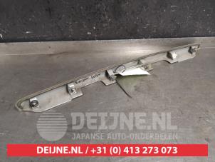 Toyota Corolla Verso Handgreep Achterklep O436296 foto 2