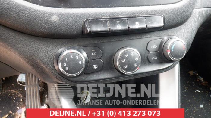 Kia Ceed Heater control panel O436441