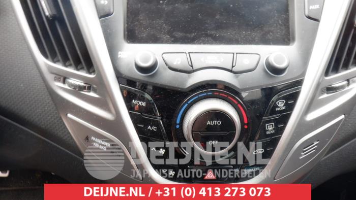 Hyundai Veloster Kachel Bedieningspaneel O436456