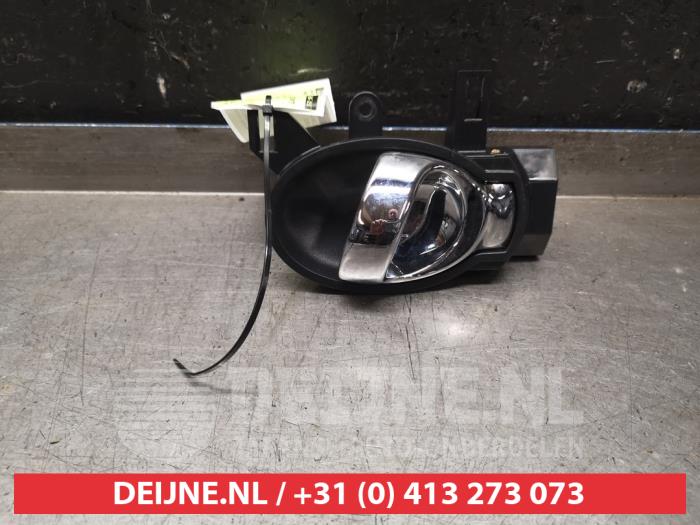 Nissan Juke Portiergreep 4Deurs links-voor O436631