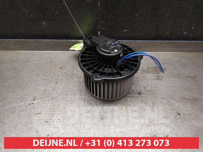 Daihatsu Sirion Kachel Ventilatiemotor O436739