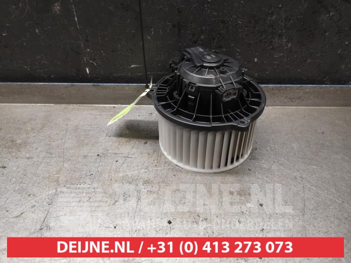 Kia Pro Ceed Kachel Ventilatiemotor O436785