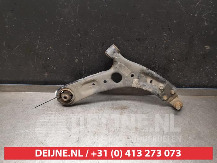 Kia Pro Ceed Draagarm onder rechts-voor O436815