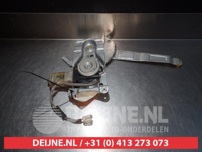 Mazda 323 Fenstermechanik 4-türig rechts hinten O291020
