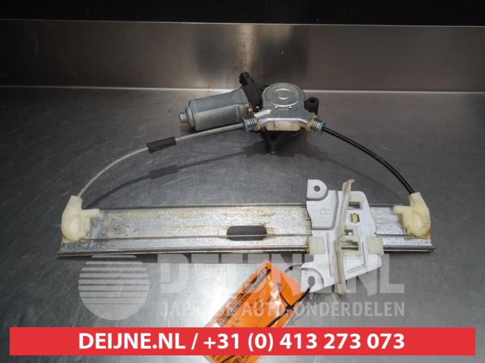 Mazda Tribute Fenstermechanik 4-türig rechts hinten O291061