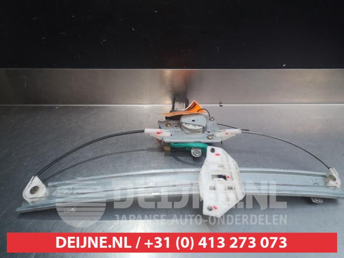 Daewoo Nubira Rear door window mechanism 4-door, right O291399