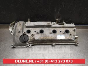 Gebruikte Kleppendeksel Toyota Avensis Wagon (T25/B1E) 2.0 16V VVT-i D4 Prijs € 50,00 Margeregeling aangeboden door V.Deijne Jap.Auto-onderdelen BV