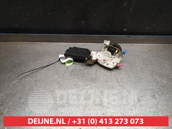 Subaru Impreza Deurslot Mechaniek 4Deurs rechts-voor O436923