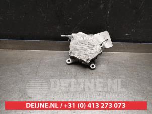 Toyota Corolla Verso Vacuumpomp (Diesel) O437138 foto 2