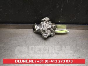 Toyota Rav-4 Oil pump O437153 photo 2