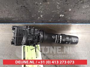 Gebruikte Ruitenwis Schakelaar Hyundai Veloster 1.6 GDI 16V Prijs € 25,00 Margeregeling aangeboden door V.Deijne Jap.Auto-onderdelen BV