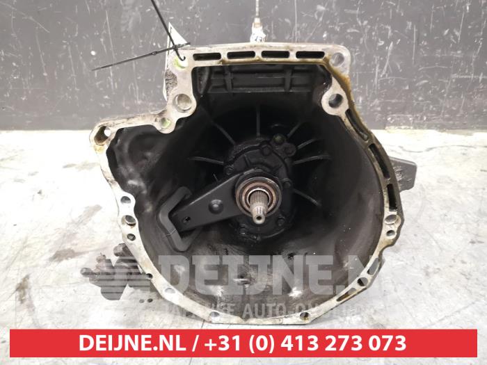 Gebruikte Versnellingsbak Mazda MX-5 (NB18/35/8C) 1.6i 16V Prijs € 150,00 Margeregeling aangeboden door V.Deijne Jap.Auto-onderdelen BV
