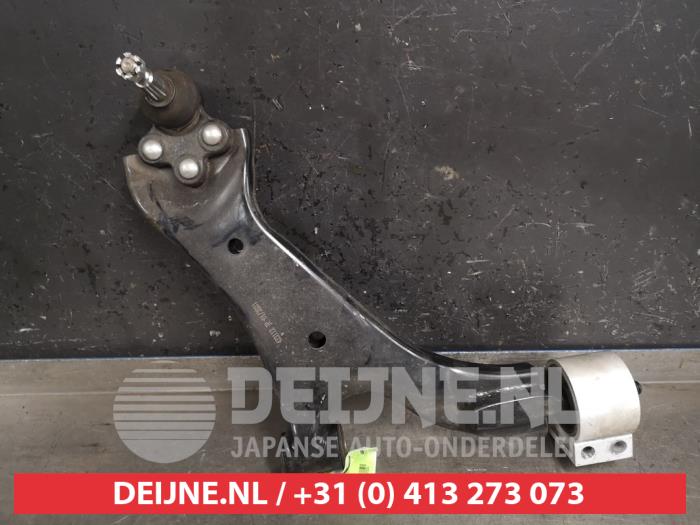 Chevrolet Captiva Draagarm onder rechts-voor O437331
