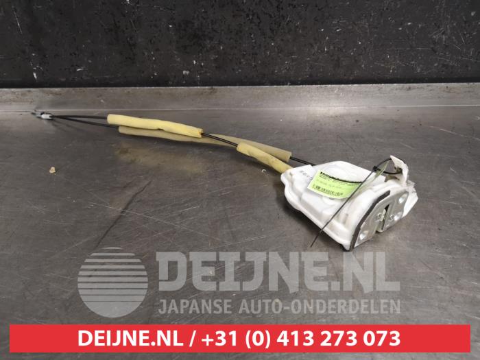 Mazda 2 Türschlossmechanik 4-türig rechts vorne O437638