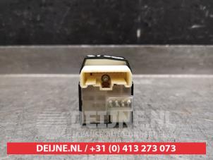 Lexus IS Mirror switch O437687 photo 2