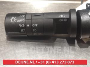 Nissan Qashqai Light switch O306760 photo 2